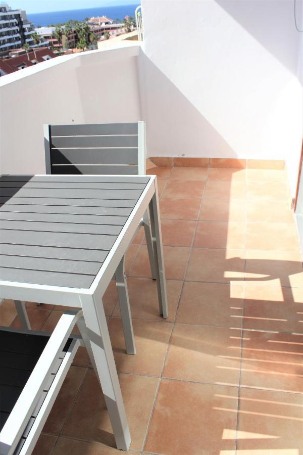 Superb Seaview Apartment In Playa De Las Americas Luaran gambar