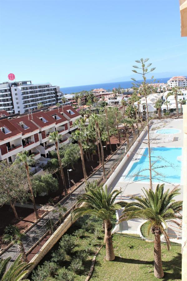 Superb Seaview Apartment In Playa De Las Americas Luaran gambar